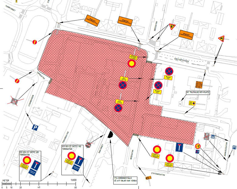 Det röda området visar byggarbetsplatsens omfattning vid kommunhuskvarteret. 